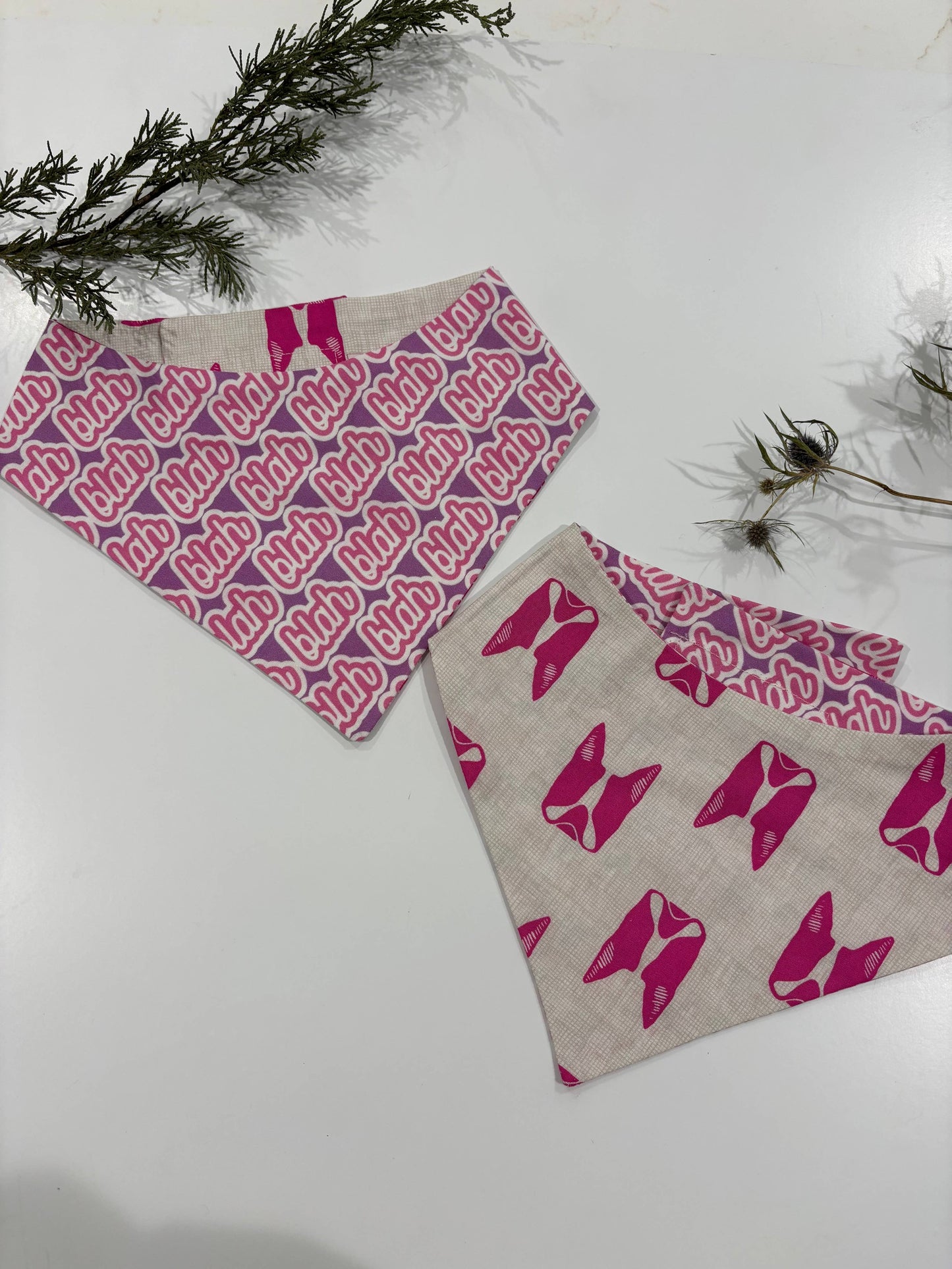 The Pet Scout Shop - Blah Blah Blah Bandana: M