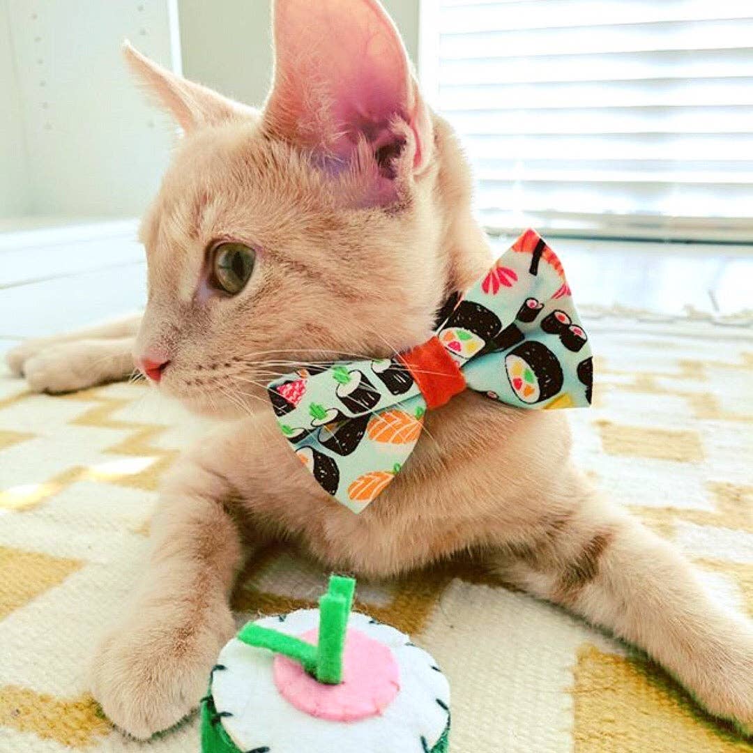 Made By Cleo - "Sushi Date" - Sushi Cat Collar: Breakaway / Gold / Adult Cat (8-13)