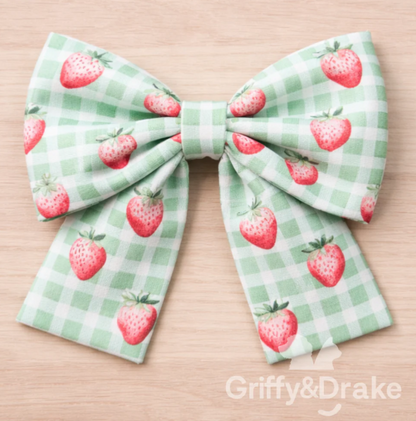Strawberry Picnic 🍓 - Sailor Bow