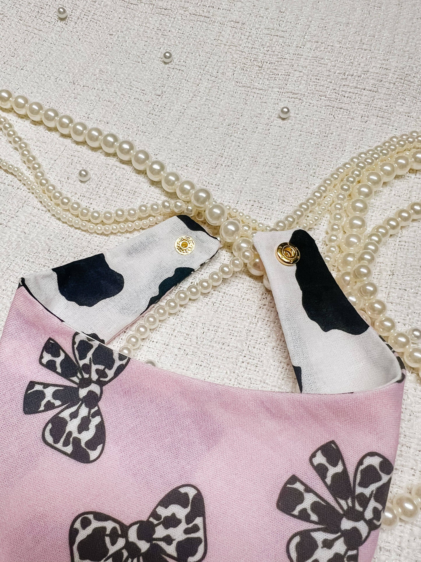 StellaLoo - Coquette Cow Snap-On Reversible Dog Bandana, Curved Neck: L